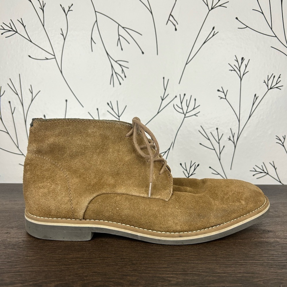 Aston Grey Suede Chukkas